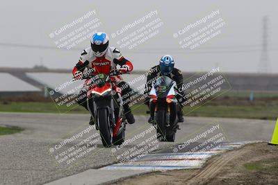 media/Nov-29-2025-TrackDaz (Sat) [[10ae2d9bce]]/C Group/Session 4 (Wheelie Bump)/